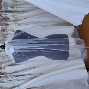 Scattered pearl veil